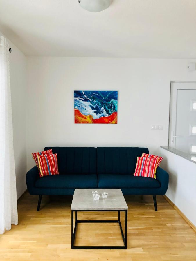 Villa Dani Sea & Pool Apartments Trogir Buitenkant foto