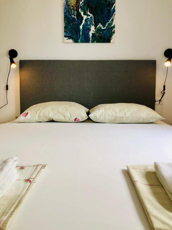 Villa Dani Sea & Pool Apartments Trogir Buitenkant foto