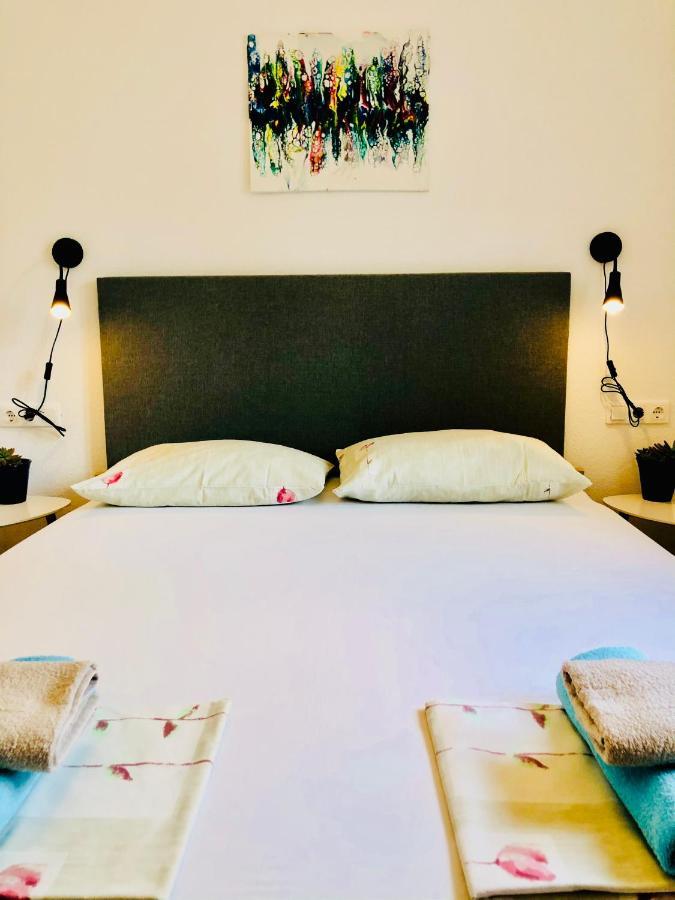 Villa Dani Sea & Pool Apartments Trogir Buitenkant foto