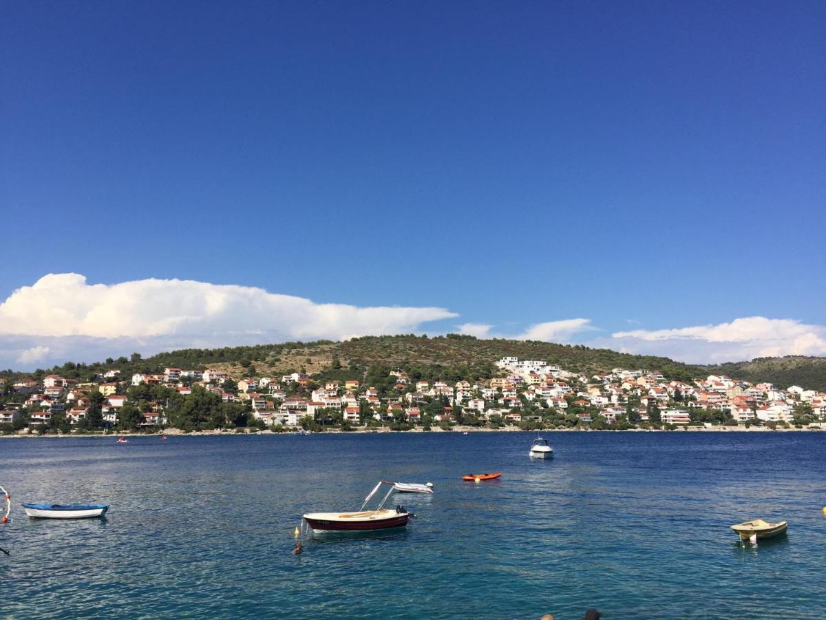 Villa Dani Sea & Pool Apartments Trogir Buitenkant foto