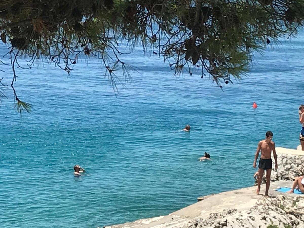 Villa Dani Sea & Pool Apartments Trogir Buitenkant foto