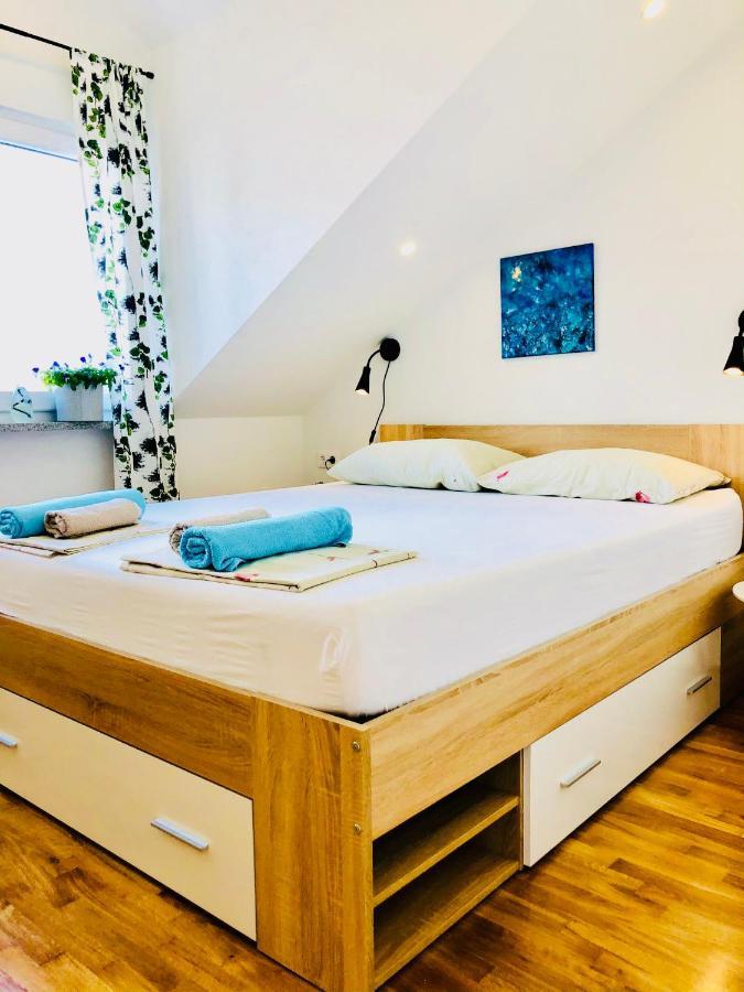 Villa Dani Sea & Pool Apartments Trogir Buitenkant foto