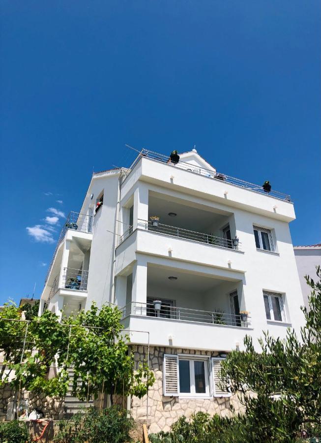 Villa Dani Sea & Pool Apartments Trogir Buitenkant foto