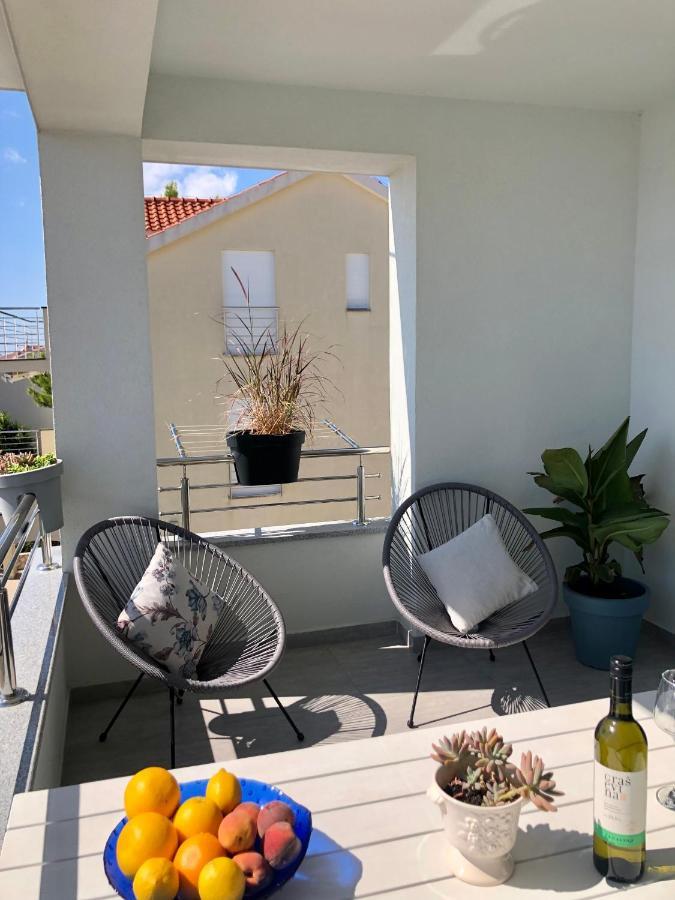 Villa Dani Sea & Pool Apartments Trogir Buitenkant foto