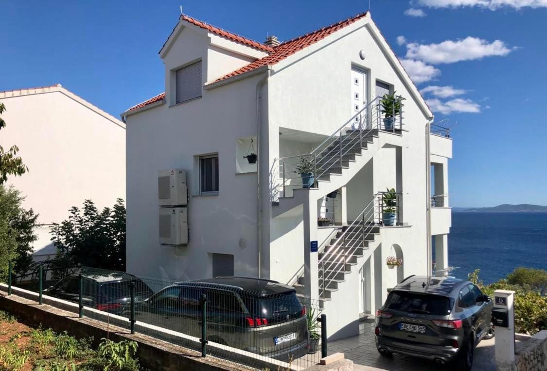Villa Dani Sea & Pool Apartments Trogir Buitenkant foto